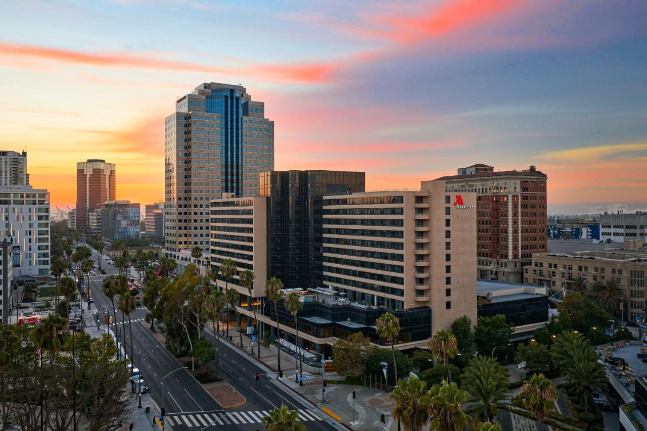 Renaissance Long Beach Hotel Exterior foto
